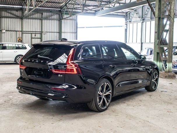 Volvo V60 AWD B4 145 kW image number 3