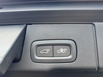 Car image 38