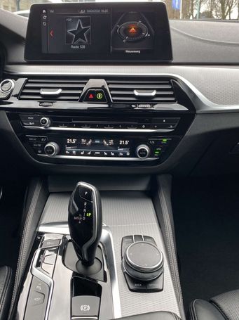 BMW 550i xDrive 341 kW image number 36