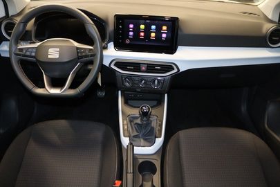 Car image 11