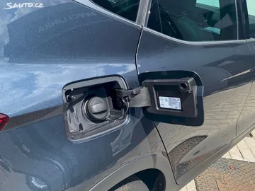 Car image 29
