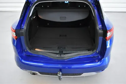 Car image 33