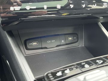 Car image 37