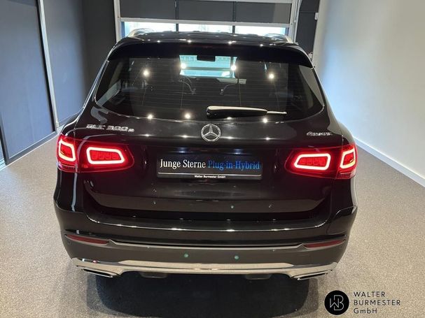 Mercedes-Benz GLC 300 e 235 kW image number 6