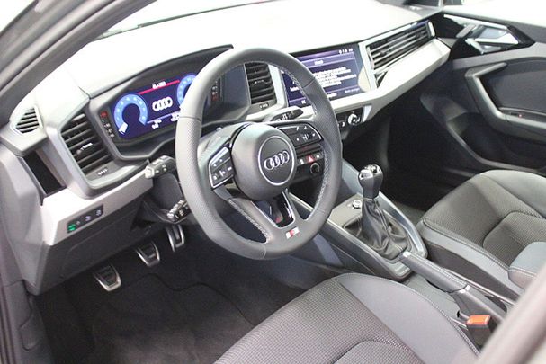 Audi A1 25 TFSI S-line Allstreet 70 kW image number 7