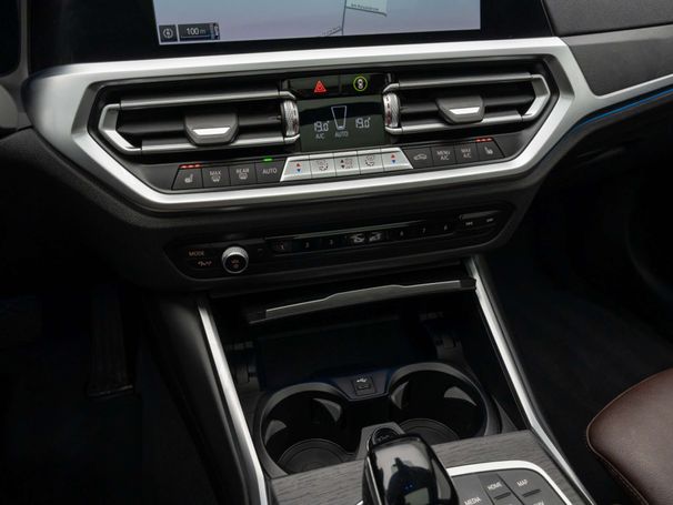 BMW 320 Touring e M Sport 150 kW image number 32