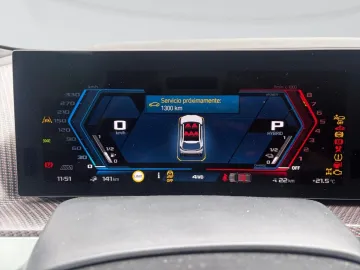 Car image 27