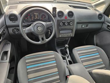 Car image 13