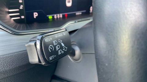 Car image 37