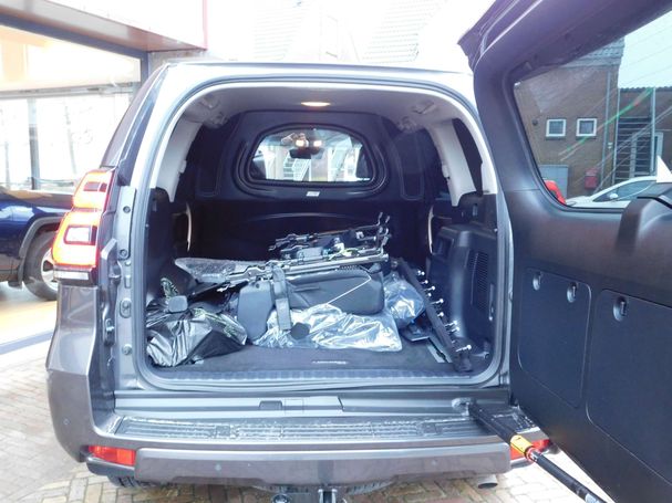 Toyota Land Cruiser 2.8 D-4D 150 kW image number 43