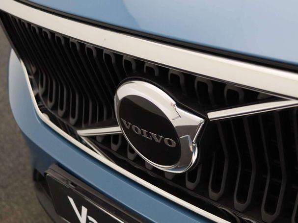 Volvo XC40 B3 Core 120 kW image number 35