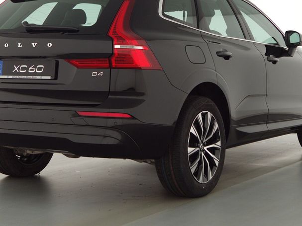 Volvo XC60 B4 Core 145 kW image number 9