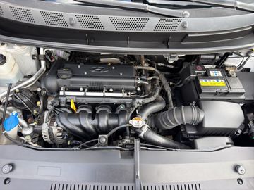 Car image 27