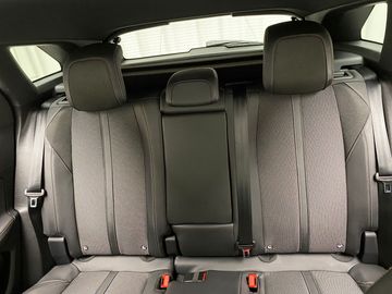 Car image 36