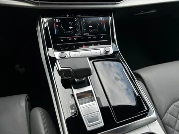 Car image 33