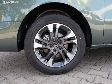 Car image 31