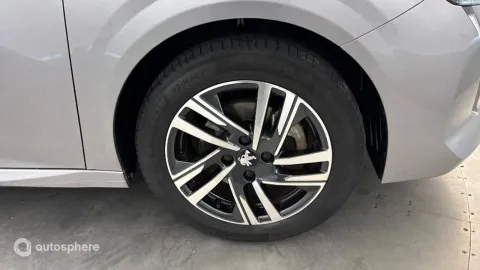 Car image 20