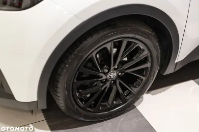 Car image 32