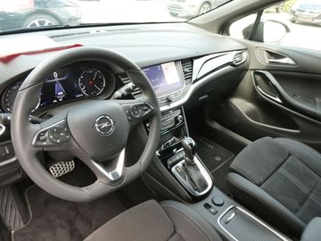 Car image 12