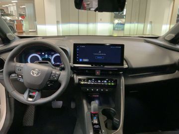 Car image 10