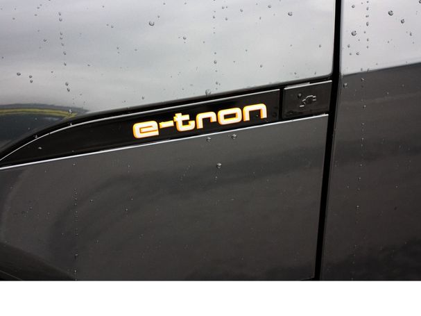 Audi e-tron 50 quattro Sportback Advanced 230 kW image number 4