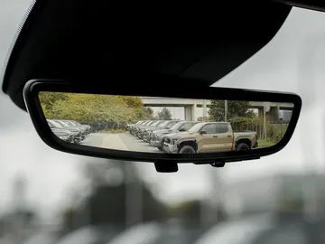 Car image 40