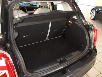 Car image 40