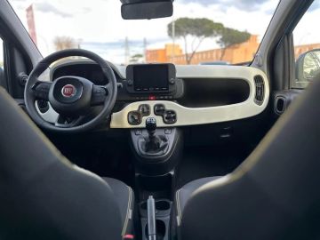 Car image 19
