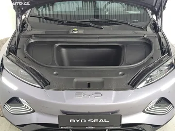 Car image 29
