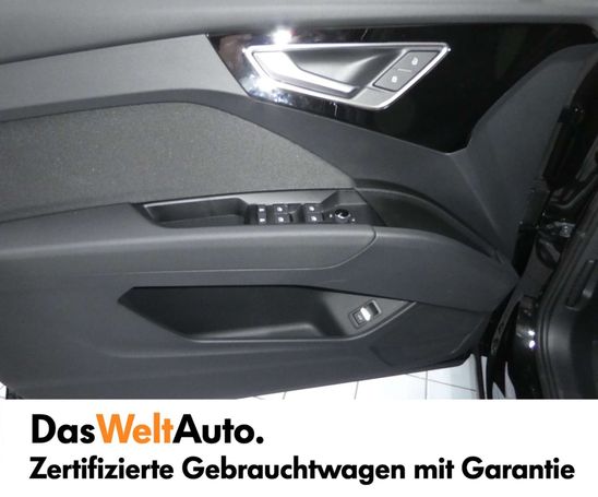 Audi Q4 50 quattro e-tron 195 kW image number 6