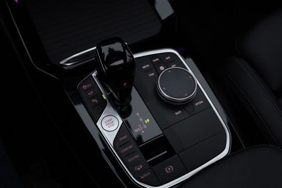 Car image 41