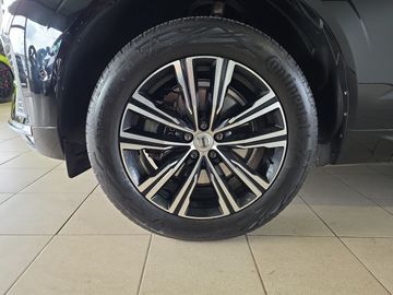 Car image 33