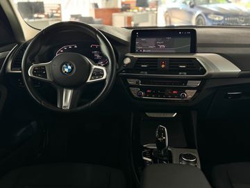 Car image 40