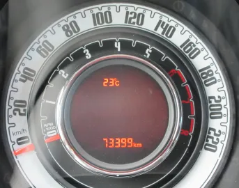 Car image 16