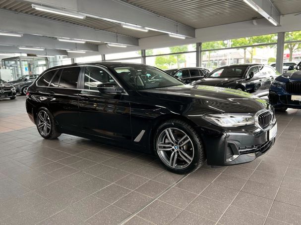 BMW 520d Touring 140 kW image number 2