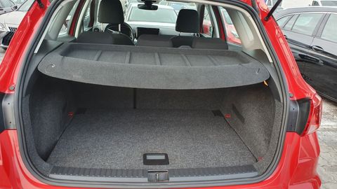 Car image 29