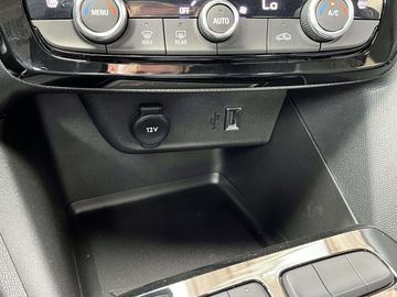 Car image 38