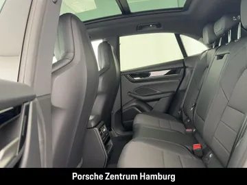 Car image 37