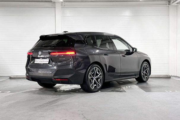 BMW iX xDrive50 385 kW image number 6