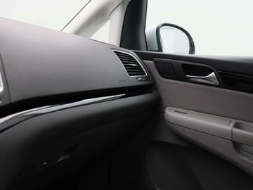 Car image 33