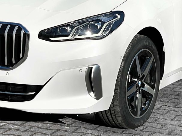 BMW 218i Active Tourer Luxury Line 100 kW image number 4