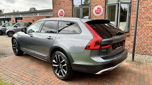 Volvo V90 Cross Country D5 AWD Pro 173 kW image number 5