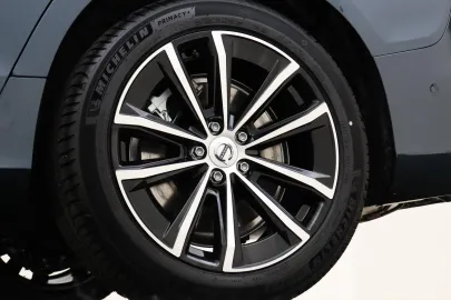 Car image 38