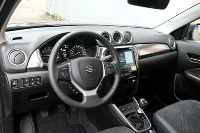 Car image 7