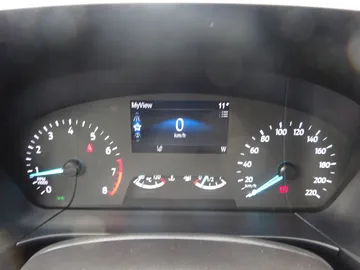 Car image 27
