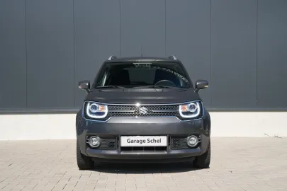 Car image 3
