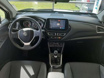 Car image 11