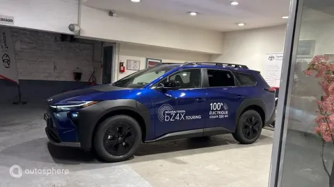Car image 2