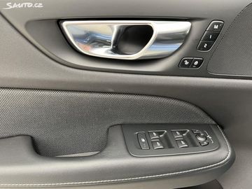 Car image 36