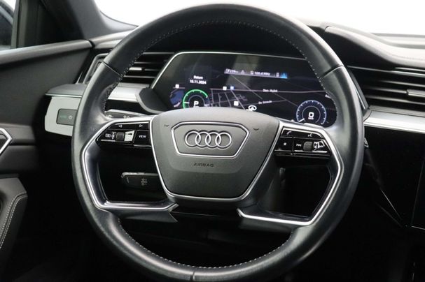 Audi e-tron 55 quattro Advanced 300 kW image number 9